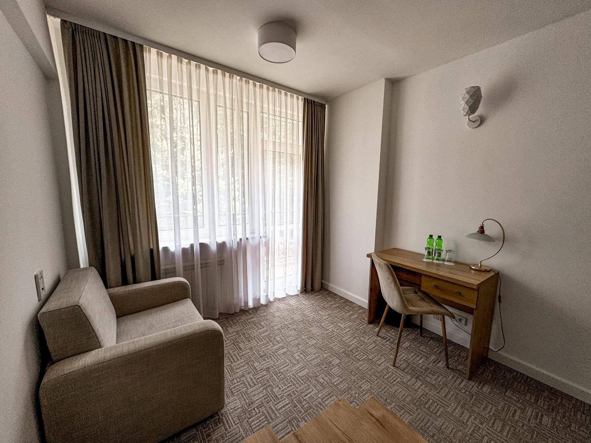 Hotel Echo Cedzyna ภายนอก รูปภาพ