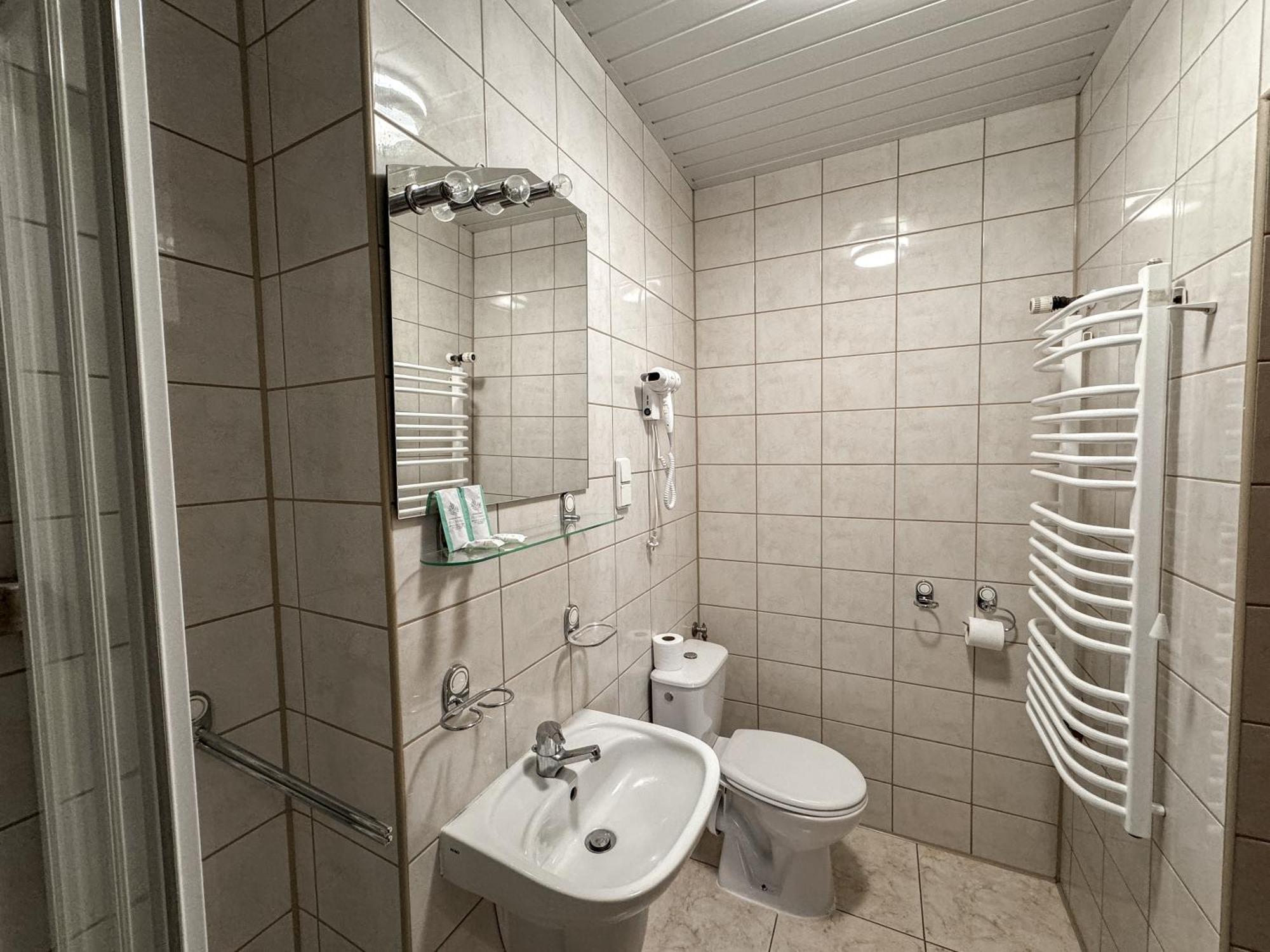 Hotel Echo Cedzyna ภายนอก รูปภาพ