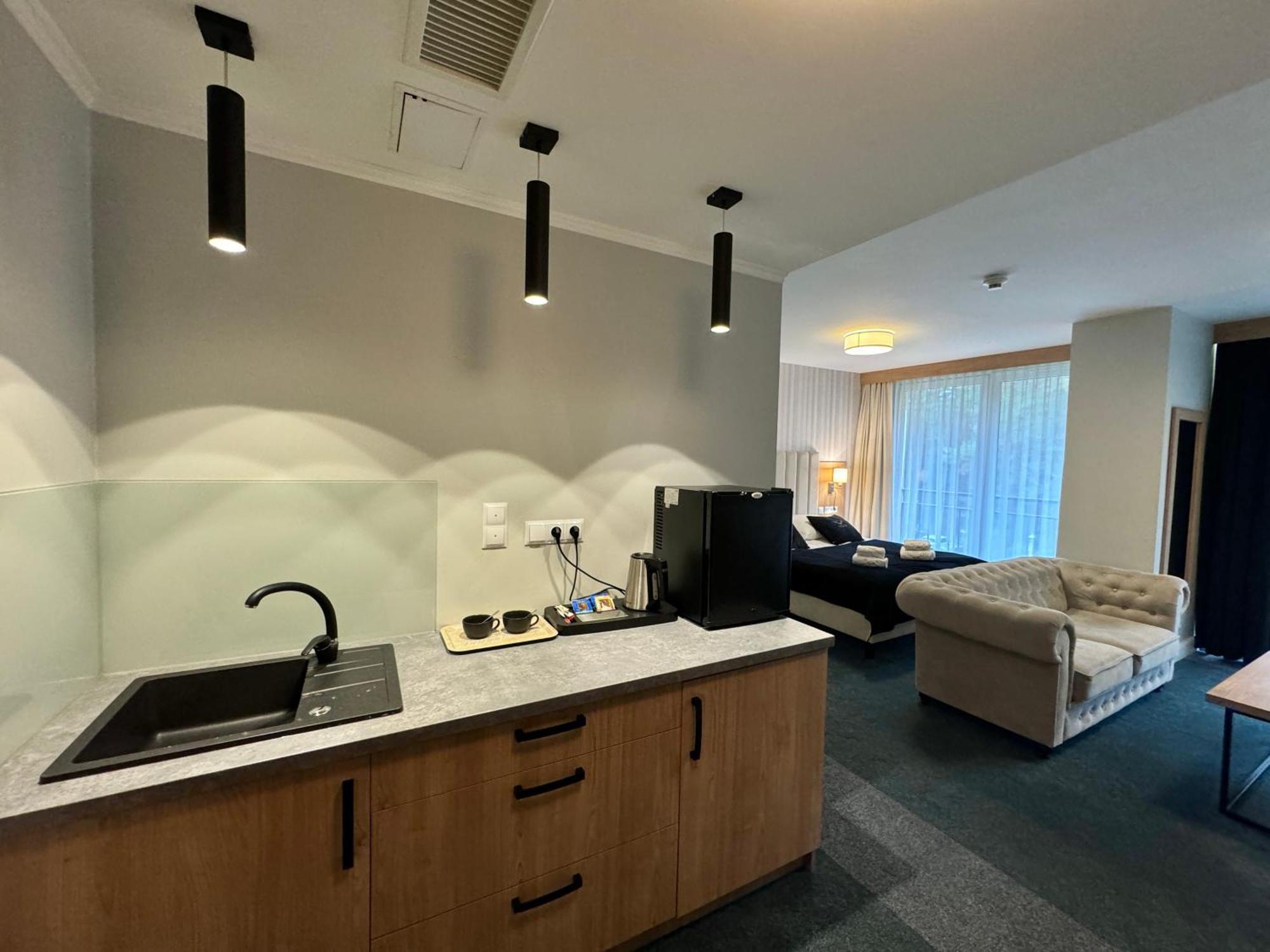 Hotel Echo Cedzyna ภายนอก รูปภาพ